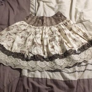 Persnickety’s skirt